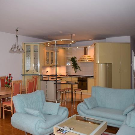 DGM Apartment Warsawa Bagian luar foto